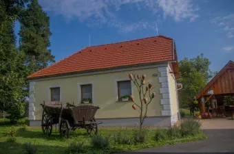 1. galéria kép Harmatcsepp Vendégház